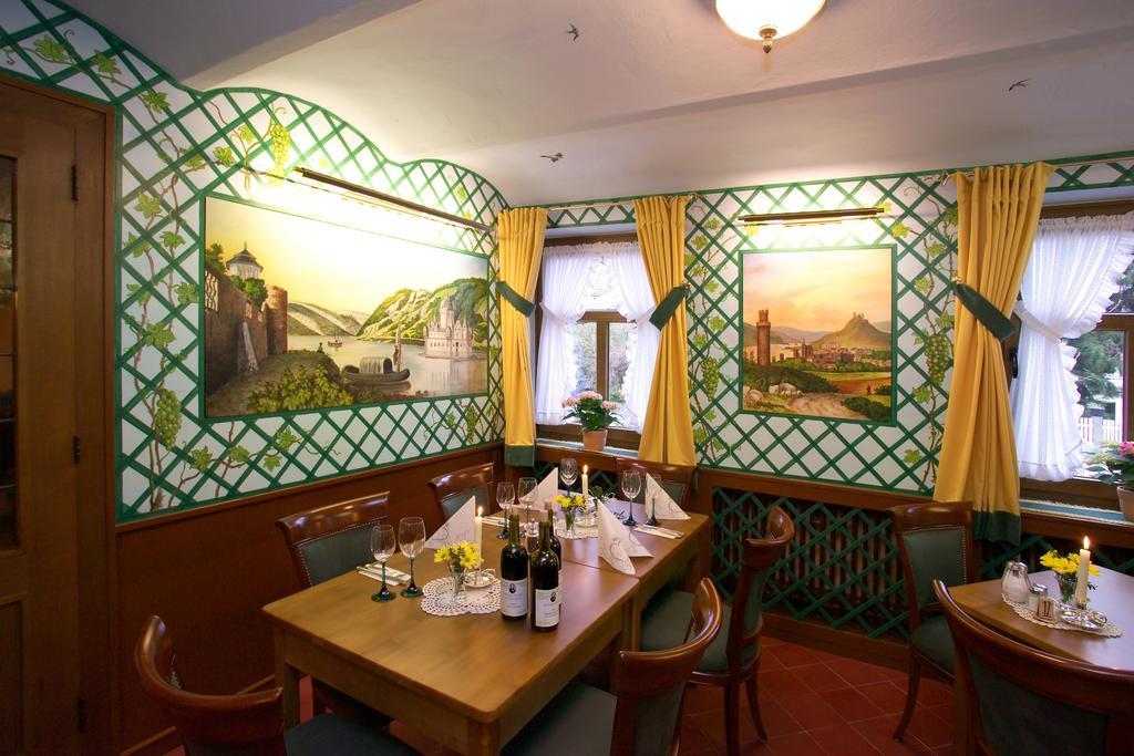 Gasthaus Weingut Stahl Oberwesel Extérieur photo