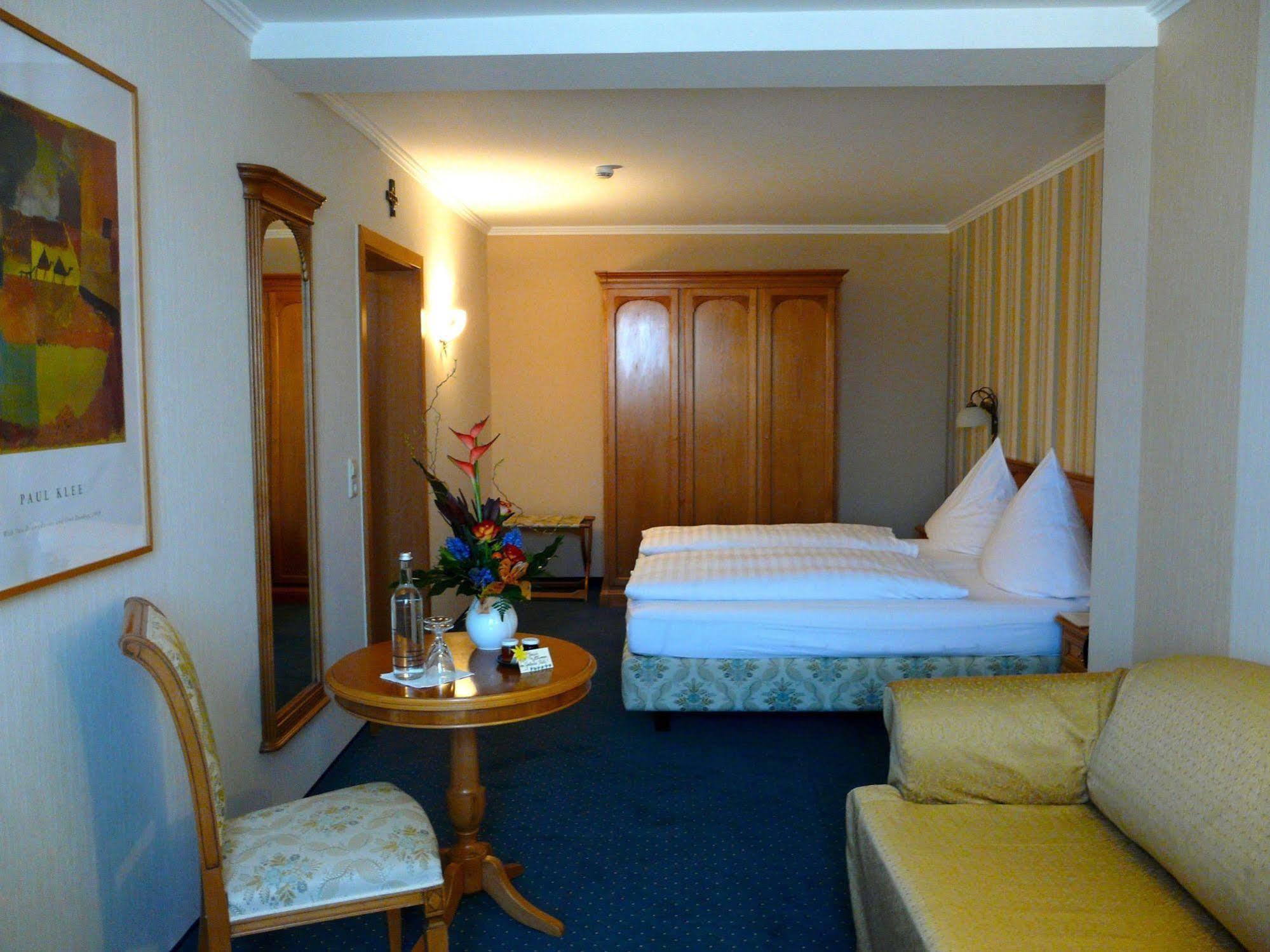 Gasthaus Weingut Stahl Oberwesel Extérieur photo