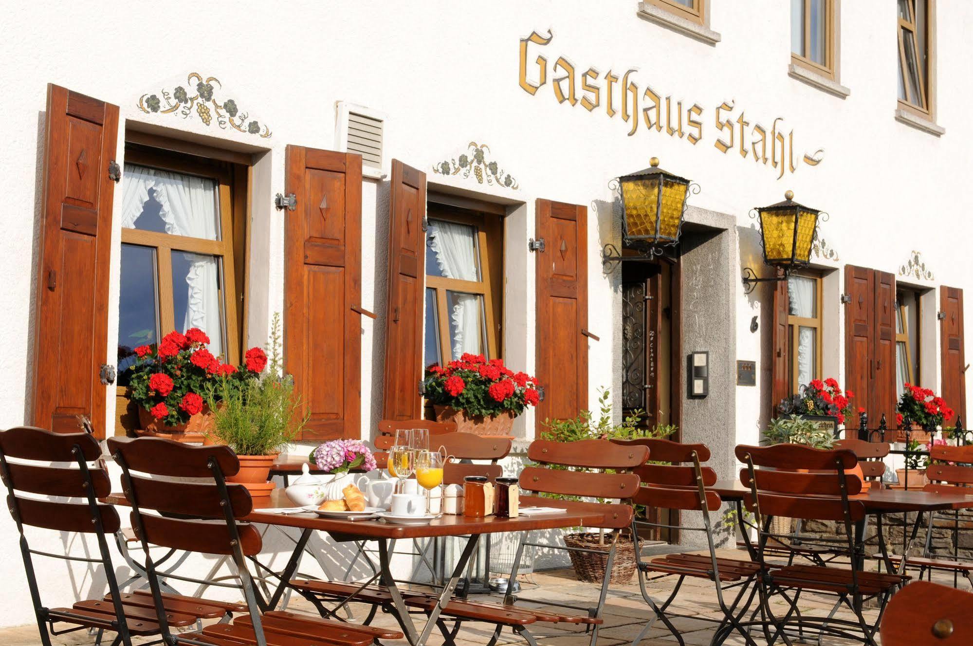 Gasthaus Weingut Stahl Oberwesel Extérieur photo