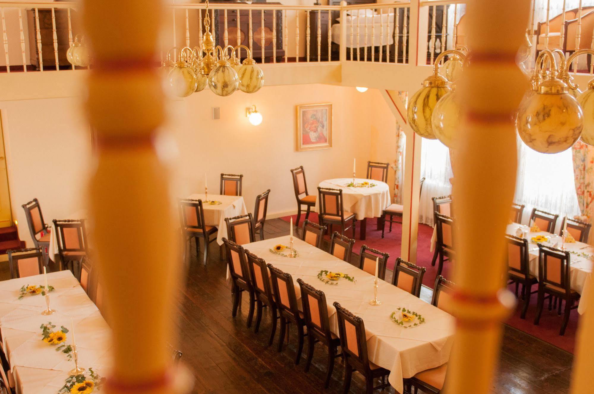 Gasthaus Weingut Stahl Oberwesel Extérieur photo